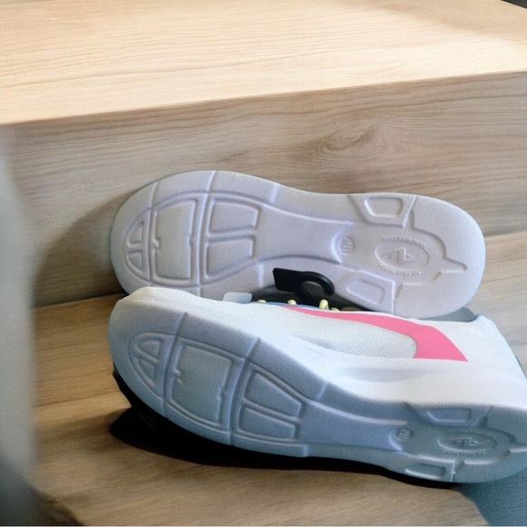 New Athletic Works Mesh Trainer Sneakers - Picture 14 of 16